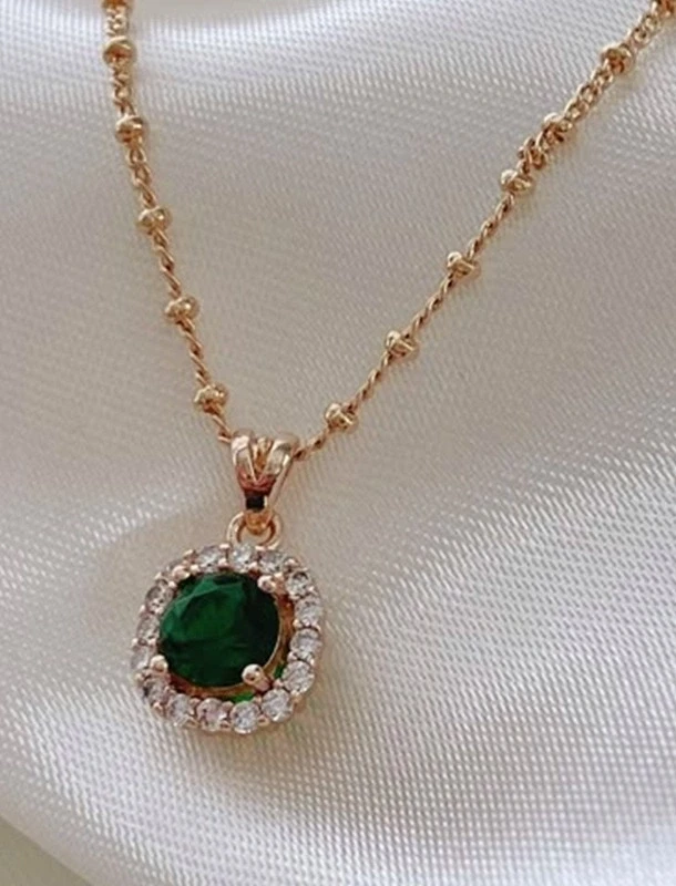 Which Gemstone Should You Wear with Kumaoni or Garhwali Gold Jewellery? A Rashi & Style Guide