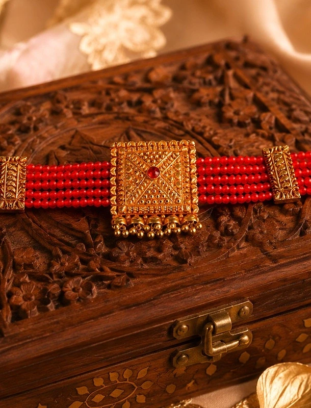 Gold Choker Necklaces: Why the Uttarakhandi Choker Is the New Bridal Statement Piece in 2026