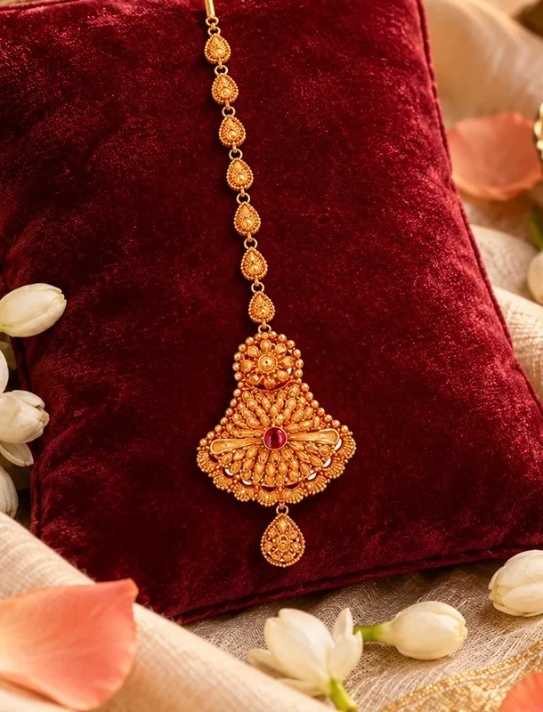 Festive Gifting 2026: Gold Jewellery Pieces to Gift Your Family This Season