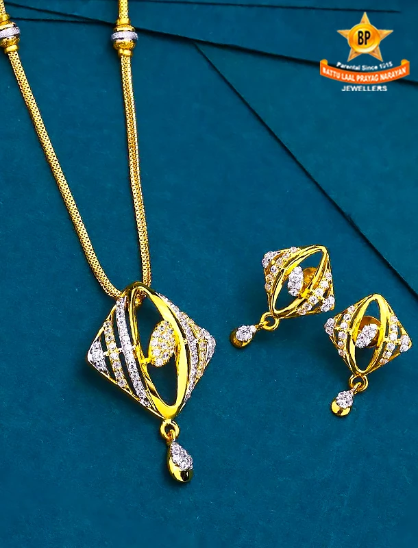 A Guide to Choosing the Perfect Kumauni or Garhwali Gold Pendant for Festive Season